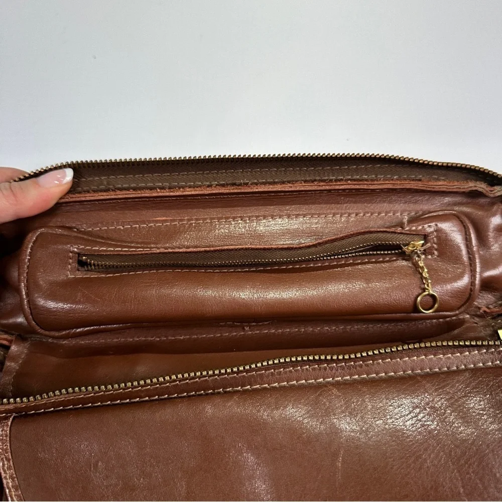 Hinson vintage leather crossbody bag top grain brass hardware